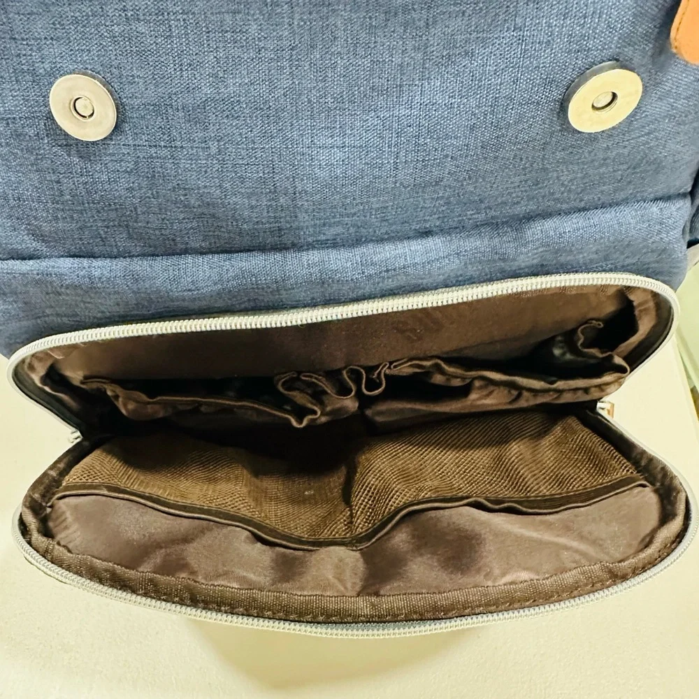 N/A diaper bag